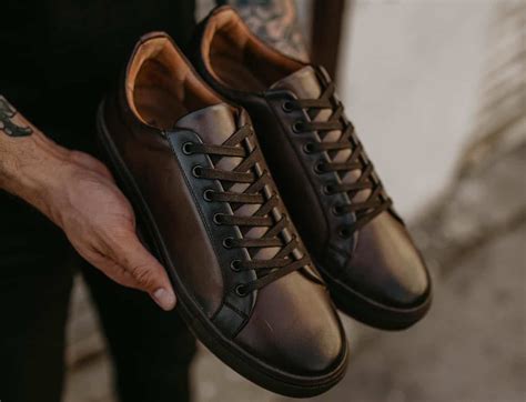 men's dressy sneakers